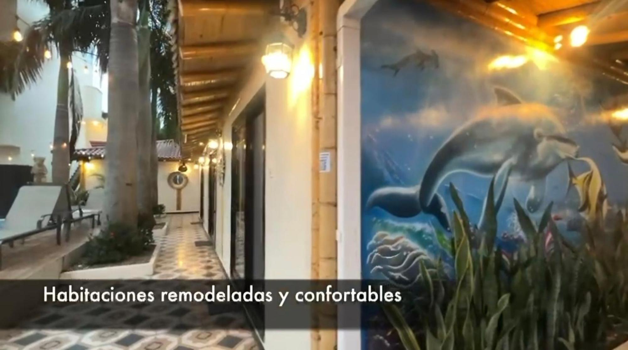 Hotel Berlin International Puerto López Buitenkant foto